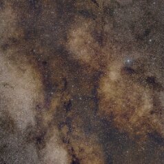 Dunkelnebel-im-Adler Darknebula in Aquilae, 2 Panel Mosaik,Canon EOS6Da EF200 ISO1600 27 x 5min iEQ30Pro, Gahberg 20220909